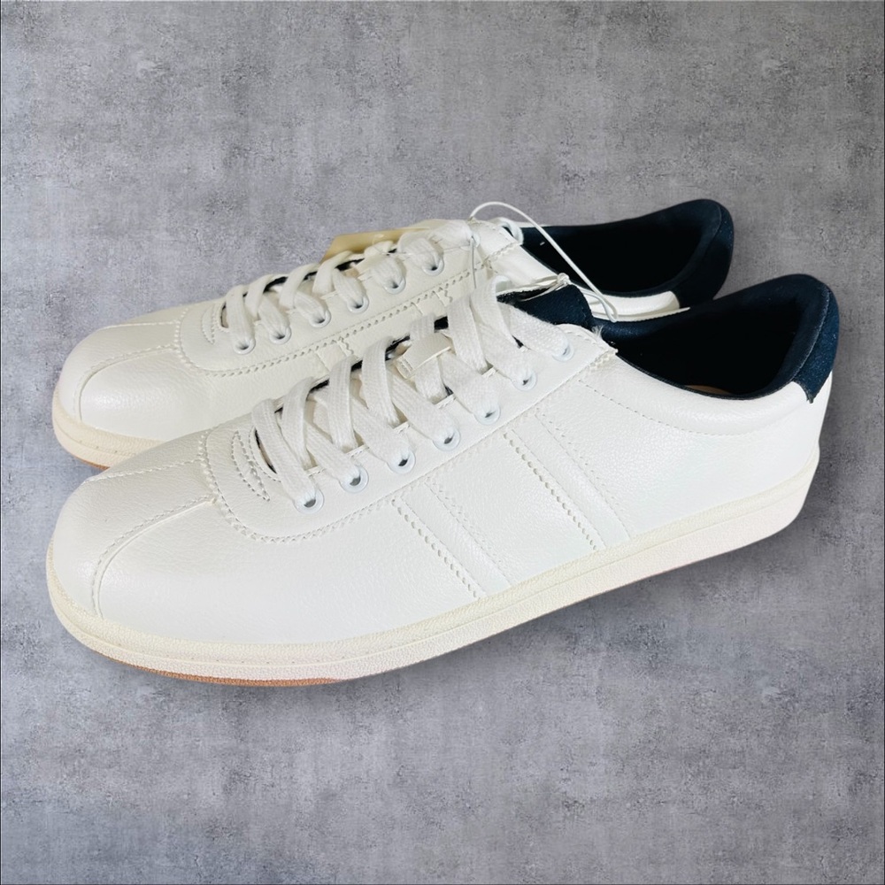 Blaire Sneakers Padded Ankle Collar Memory Form Shoe by a New Day 90s aesthetic